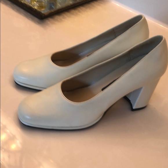 michael antonio pumps
